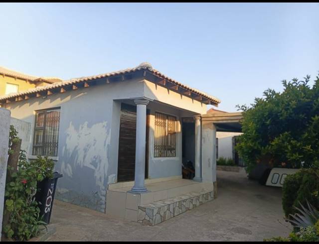 5 BEDROOM HOUSE FOR SALE IN GOUDRAND